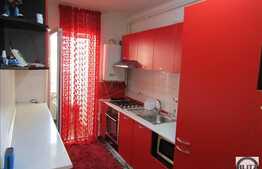 Vanzare 3 camere, 50 mp, 2 balcoane, zona strazii Florilor!