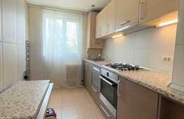 Apartament 4 camere, 80 mp, zona strazii Meziad