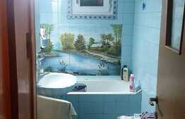 Apartament 3 camere, 88 mp, 2 bai, zona Piata Tractorul