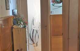 Apartament 3 camere, 88 mp, 2 bai, zona Piata Tractorul