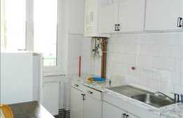 De vanzare 2 camere, 46 mp, loc de parcare in curte, zona Facultatii de Litere