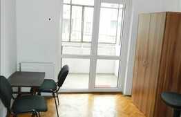 De vanzare 2 camere, 46 mp, loc de parcare in curte, zona Facultatii de Litere