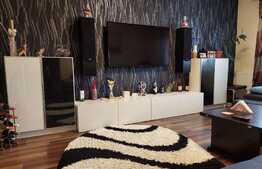 Apartament de 3 camere, decomandat, etaj intermediar, zona Fabricii