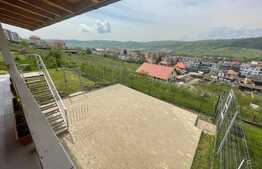 Apartament 2 camere, 74 mp,  gradina, zona Restaurant Regal 