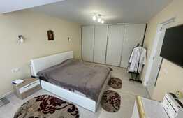 Apartament 2 camere, 74 mp,  gradina, zona Restaurant Regal 