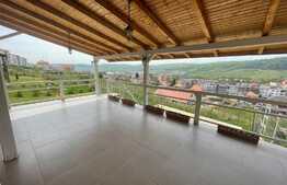 Apartament 2 camere, 74 mp,  gradina, zona Restaurant Regal 