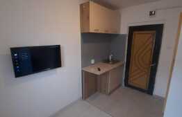 Cameră de cămin, 12 mp, etaj intermediar, bucătărie și baie proprie, zona Astra