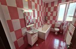 Apartament 3 camere, 73mp, boxa, parcare, zona Florilor