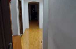 Apartament 3 camere, semidecomandat, 66 mp, zona Parang