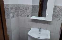 Apartament 3 camere, semidecomandat, 66 mp, zona Parang
