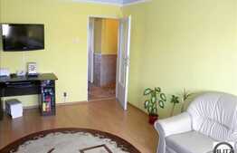De vanzare apartament cu 2 camere + boxa + garaj