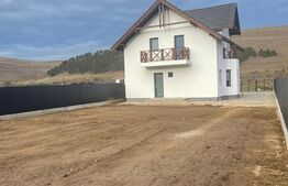 Casa individuala, 120 mp, 550 teren, doua fronturi, Gilau 