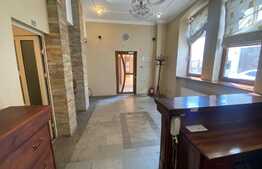 Casa cu 8 camere, 315 mp, Ultracentral, pentru locuit, birou sau local!