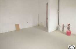 De vanzare apartament cu 2 camere, 44 mp utili, semifinisat! Loc de parcare!