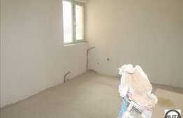 De vanzare apartament cu 2 camere, 44 mp utili, semifinisat! Loc de parcare!