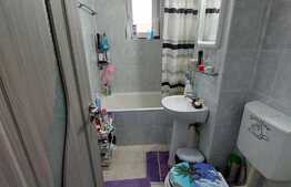 Apartament 3 camere, 68 mp, balcon, Piața Flora