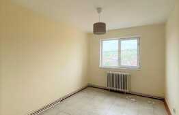 Apartament 3 camere, 65 mp, etaj intermediar, zona Big