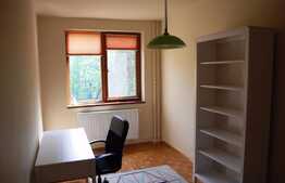 4 camere decomandate, mobilat modern, 75 mp utili, parcare, zona Hotel Royal