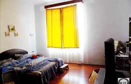 Vanzare apartament 2 camere, 72 mp, boxa subsol, zona strazii Horea