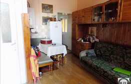 Vanzare apartament 2 camere, 72 mp, boxa subsol, zona strazii Horea