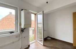 Apartament 2 camere, decomandat, etaj intermediar, zona Centrala