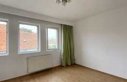 Apartament 2 camere, decomandat, etaj intermediar, zona Centrala