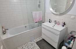 Apartament 3 camere, 69 mp, parcare, terasa, zona Piata 1 Mai