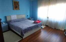 Casa de 5 camere, 500 mp, zona Sanpetru