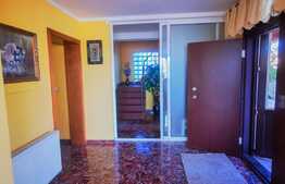 Casa de 5 camere, 500 mp, zona Sanpetru