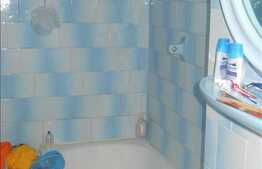 Vanzare apartament 3 camere, 62 mp utili plus boxa de 12 mp la subsol