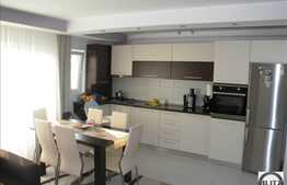 De vanzare 2 camere, 50.90 mp, balcon, zona Eroilor! Parcare cu CF!