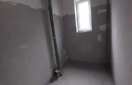 Spatiu comercial, 166 mp, vitrina la strada, imobil nou, zona Europa