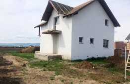 Casa spatioasa 4 camere, 136mp utili, 530 teren, semifinisata, intrare Bod