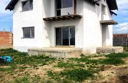 Casa spatioasa 4 camere, 136mp utili, 530 teren, semifinisata, intrare Bod