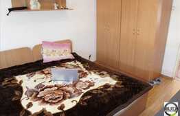 Inchiriere 4 camere, decomandat 100 mp utli! Zona strazii Scortarilor!