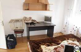 Inchiriere 4 camere, decomandat 100 mp utli! Zona strazii Scortarilor!