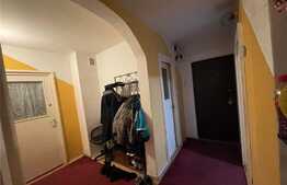 Apartament 3 camere, decomandat, 2 bai, zona strazii Fabricii