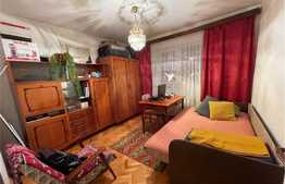 Apartament 3 camere, decomandat, 2 bai, zona strazii Fabricii