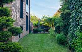 Casa individuala unica, 250 mp, curte privata, parcare, zona Hermes
