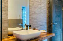 Casa individuala unica, 250 mp, curte privata, parcare, zona Hermes