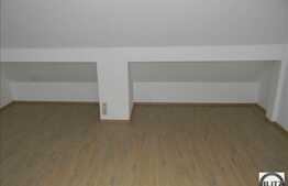 De vanzare, 3 camere semidecomandate, 90 mp plus 2 balcoane, zona Campului