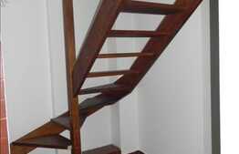 De vanzare, 3 camere semidecomandate, 90 mp plus 2 balcoane, zona Campului