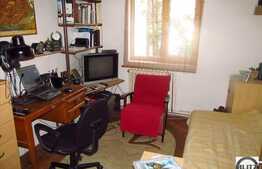 Apartament 4 camere decomandate, 80 mp utili, 2 locuri parcare si boxa!