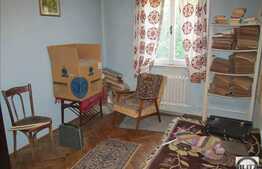 3 camere semidecomandate, 65 mp utili, imobil reabilitat termic, finisat clasic.