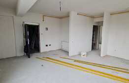 Apartament 3 camere, 67 mp, parcare, zona Teilor