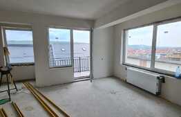 Apartament 3 camere, 67 mp, parcare, zona Teilor