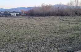 Teren intravilan Stupini, 971mp / 1480mp 