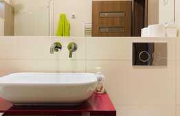 Apartament 3 camere, 85 mp, garaj, zona strazii Traian