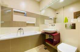 Apartament 3 camere, 85 mp, garaj, zona strazii Traian