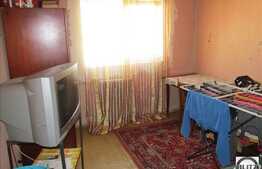 Apartament 3 camere de vanzare, decomandat, 65 mp utili, zona Cioplea, cu boxa